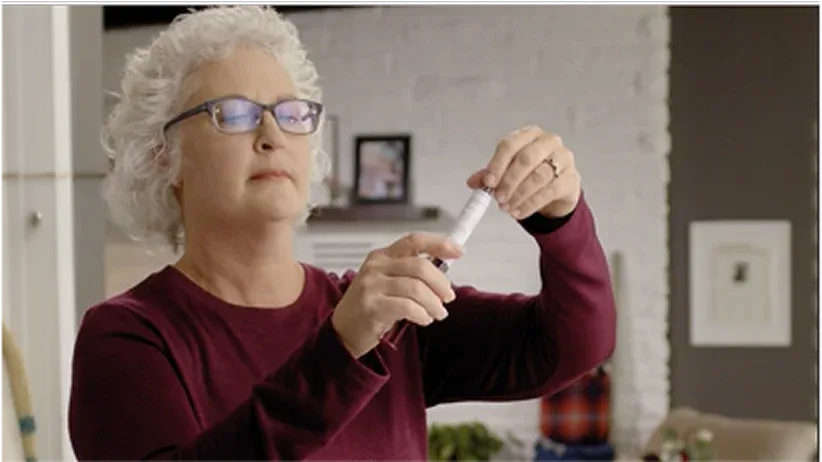 Video thumbnail: patient self-infusing Hizentra with a prefilled syringe